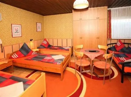 Otel Hotel-pension Klaer Speyer