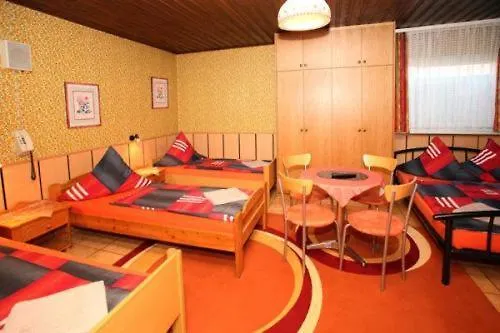 Otel Hotel-pension Klaer Speyer