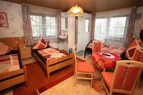 Otel Hotel-pension Klaer